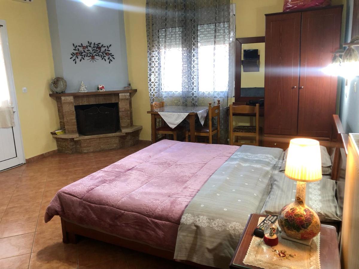 Alexandros Guesthouse Орма Екстер'єр фото
