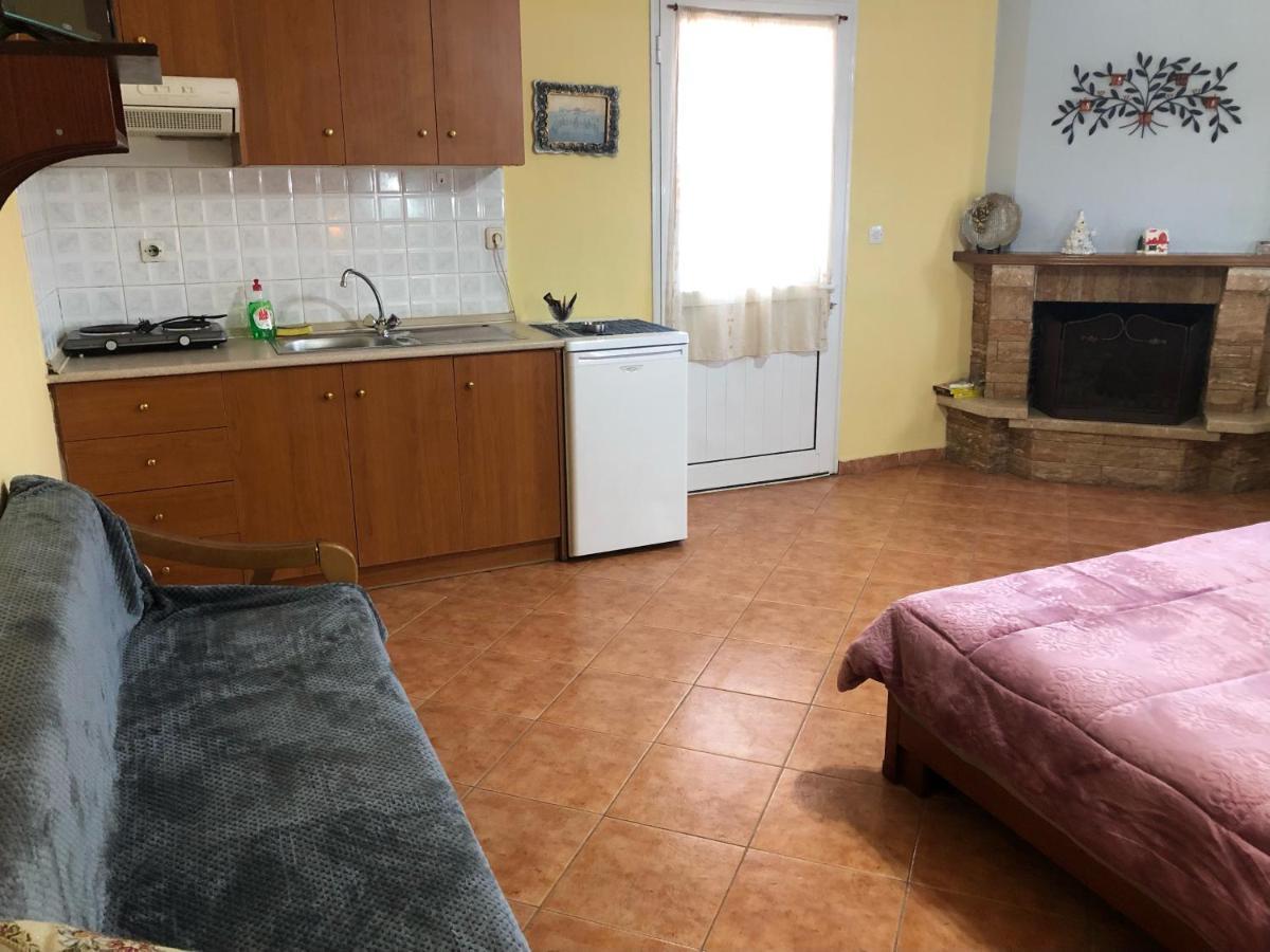 Alexandros Guesthouse Орма Екстер'єр фото